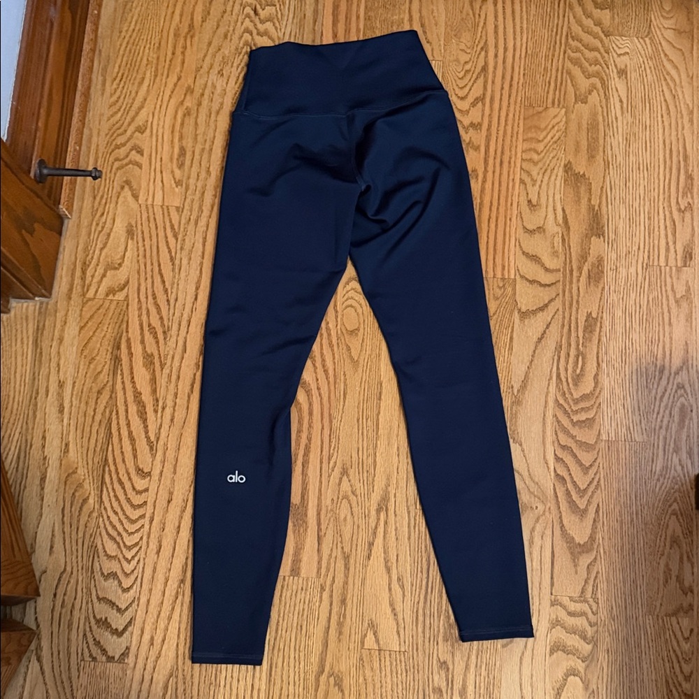 ALO 7/8 Navy Legging - Picture 2 of 3